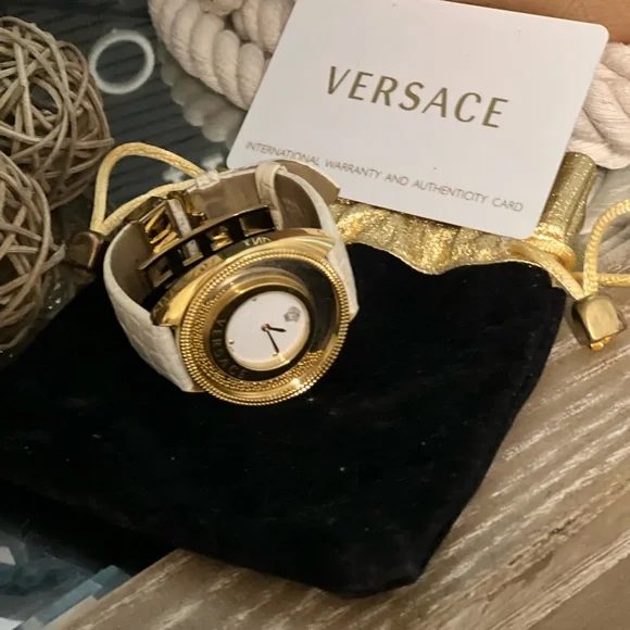 Accessories | Versace Womans Watch Auth | Poshmark display picture 3